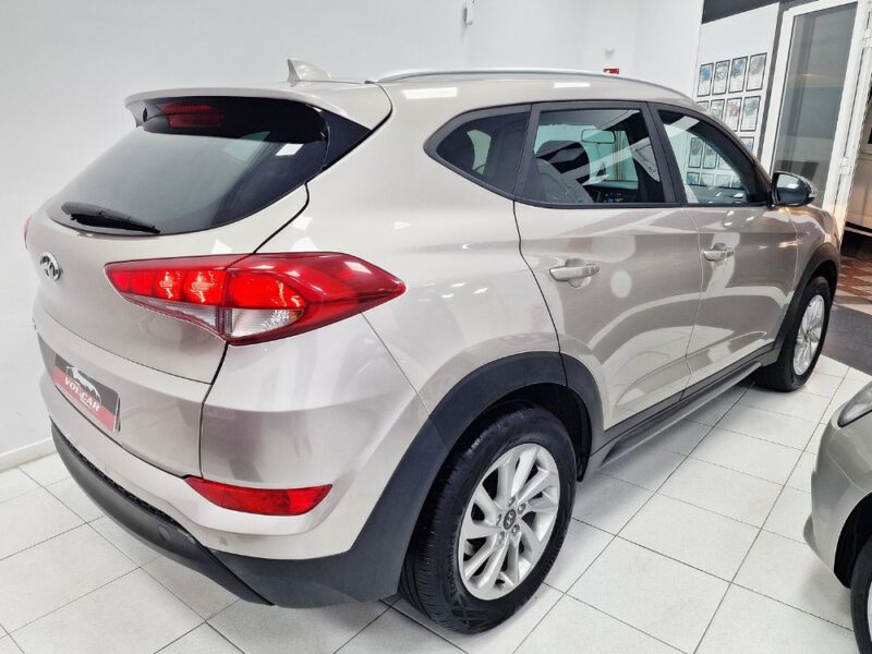 HYUNDAI TUCSON 2017