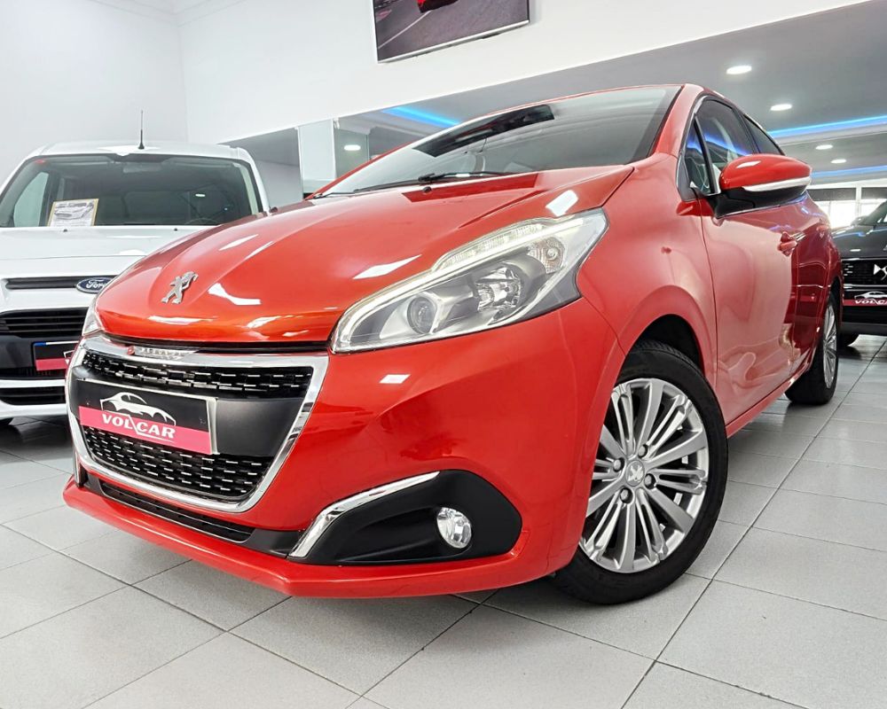 PEUGEOT 208 2018
