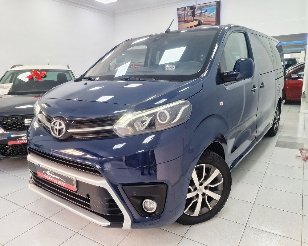 TOYOTA PROACE VERSO SHUTTLE 2017 (9 PLAZAS)
