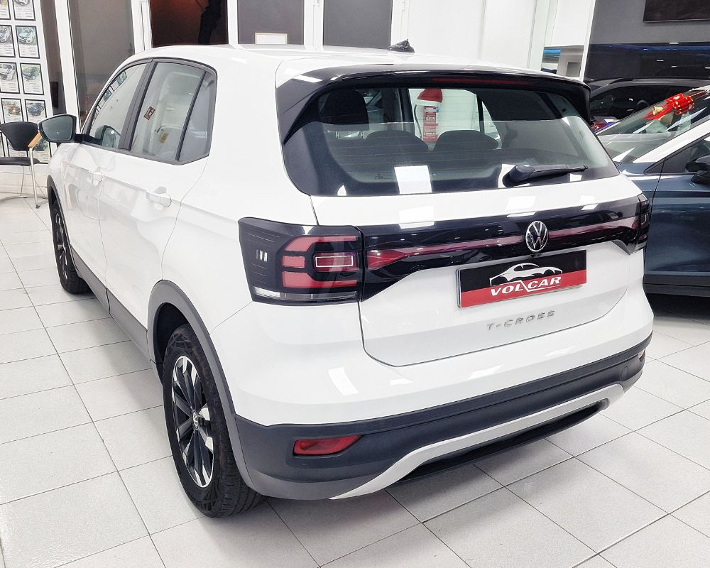 VOLKZWAGEN T-CROSS 2021
