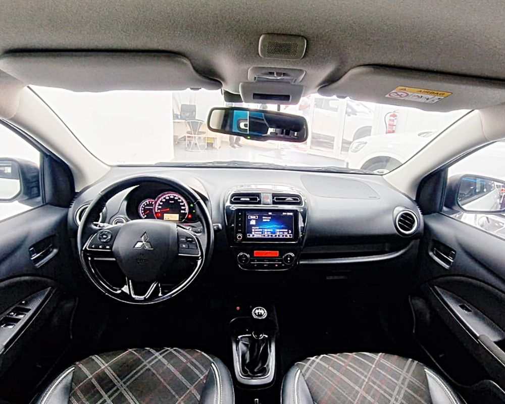 MITSUBISHI SPACE STAR 2023