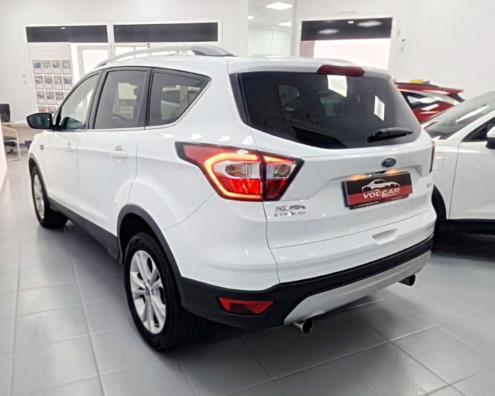 FORD KUGA TITANIUM 2017